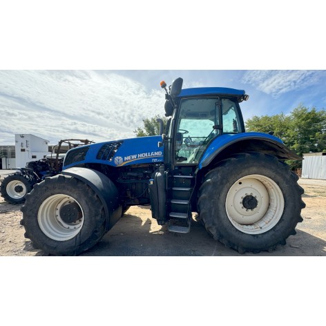 NEW HOLLAND T8 300