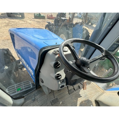 NEW HOLLAND T8 300