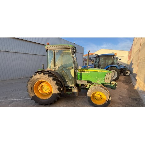 JOHN DEERE 5615F